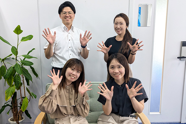 お仕事案内から就業後も、私達がサポート！気になることは何でも相談してくださいね。