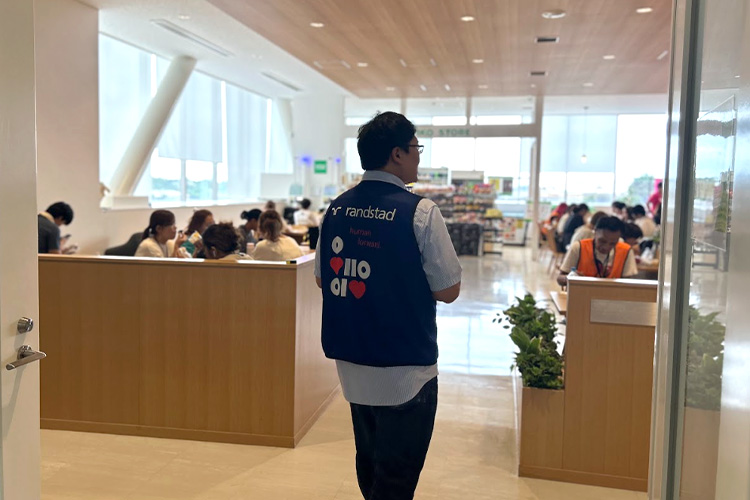 常駐社員が休憩室に伺う事もあり、ラフにコミュニケーションを取ったりしています♪