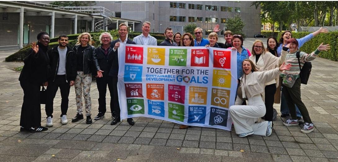 sustainabilityrpt_Global_raisetheflag.jpg